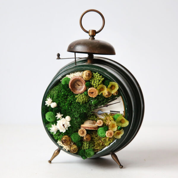 reveil-vintage-végétal-la-nature-reprend-ses-droits-origine-atelier-floral-collection-chronos