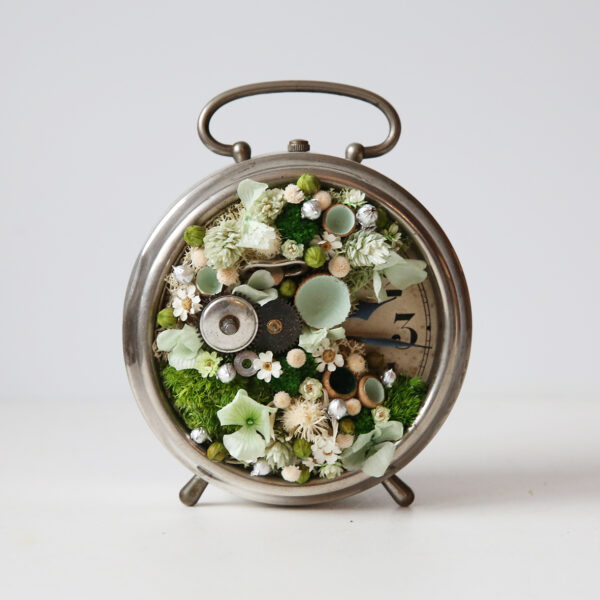 reveil-vintage-végétal-la-nature-reprend-ses-droits-origine-atelier-floral-collection-chronos