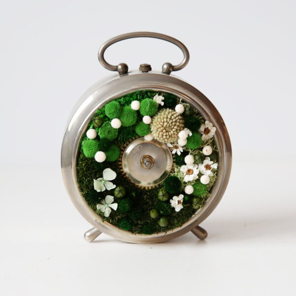 reveil-vintage-végétal-la-nature-reprend-ses-droits-origine-atelier-floral-collection-chronos