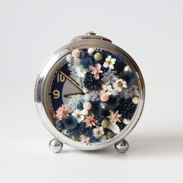 reveil-vintage-végétal-la-nature-reprend-ses-droits-origine-atelier-floral-collection-chronos